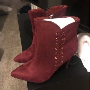 Burgundy Ashley Stewart Size 11W Heeled Boots